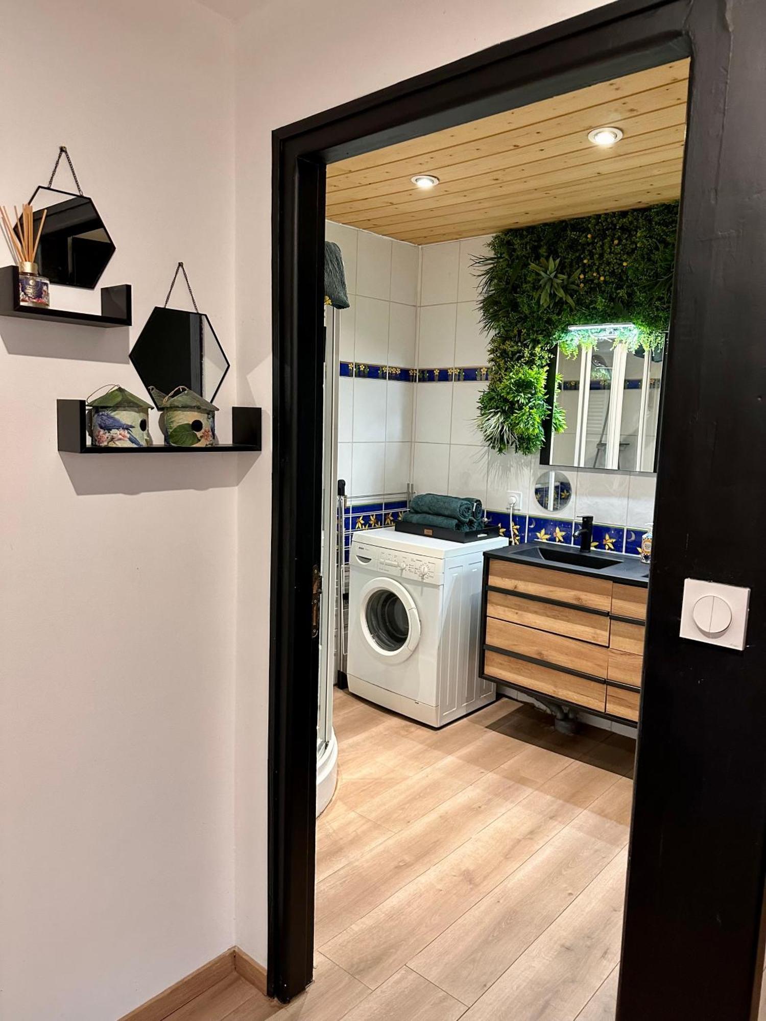Le Belvedere Des Deux Lacs Apartment *